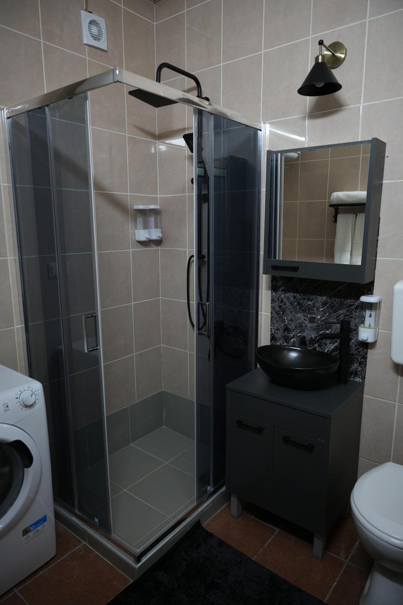 Black Diamond Nis Exterior foto