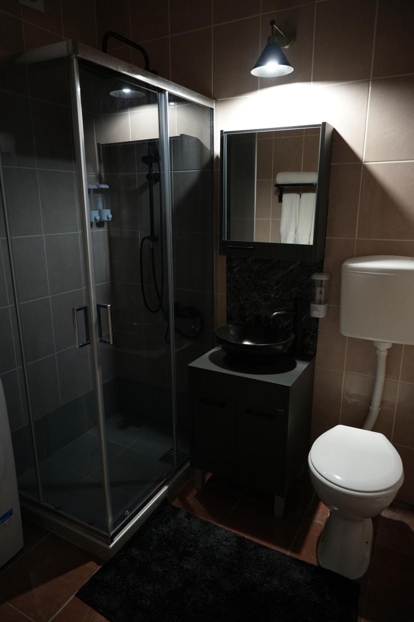 Black Diamond Nis Exterior foto